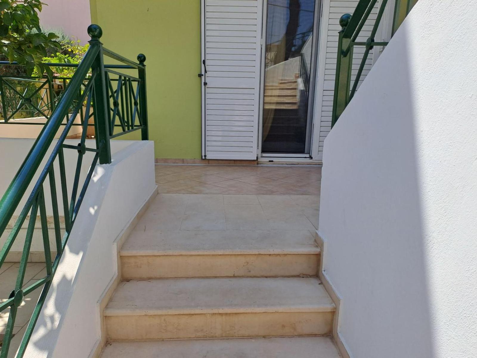 Dimitris Place Near Athens Airport Koropion Bagian luar foto