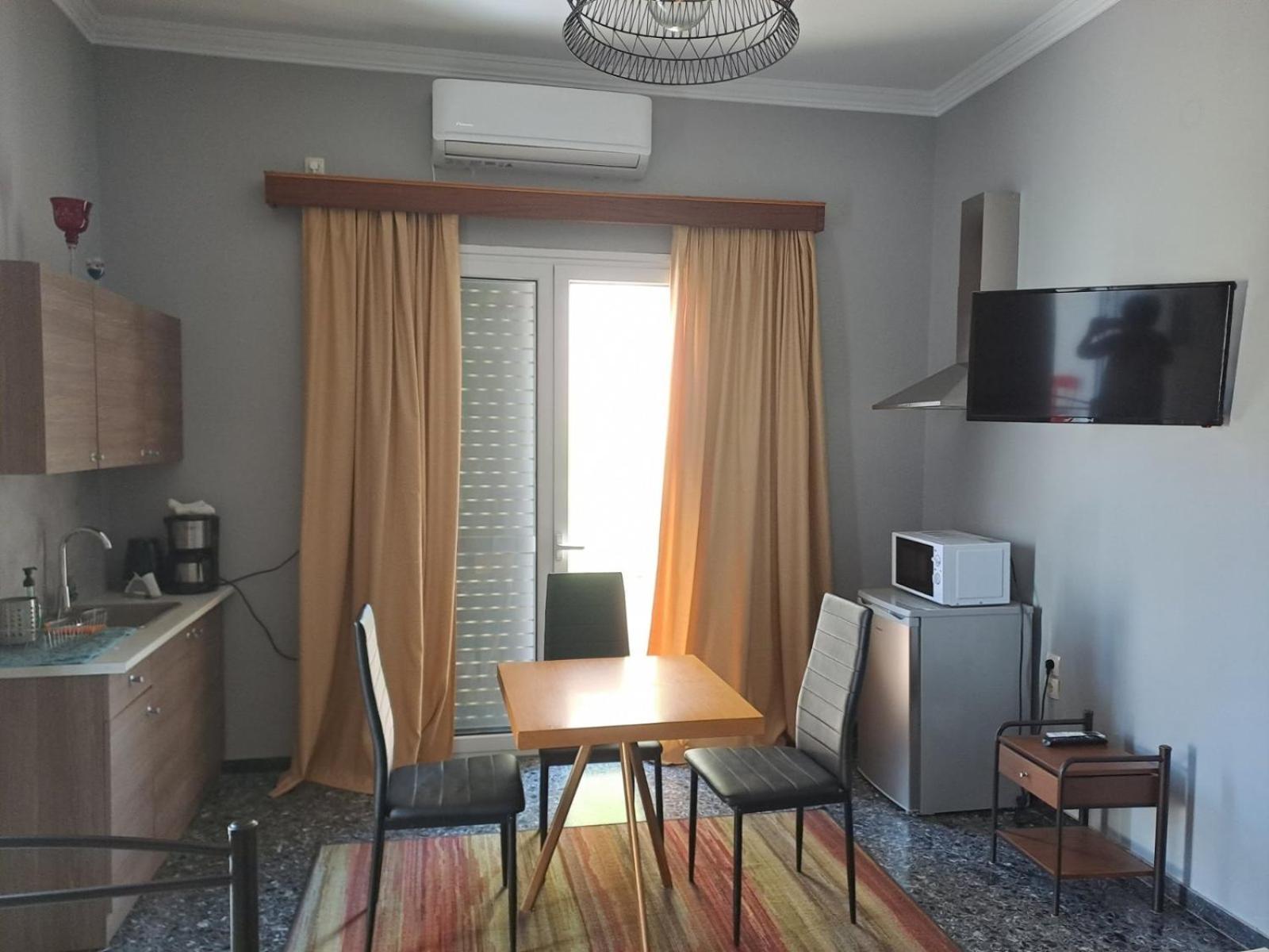 Dimitris Place Near Athens Airport Koropion Bagian luar foto